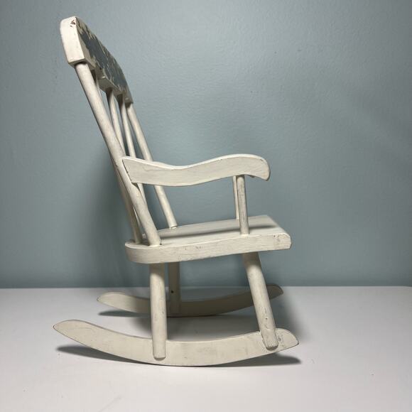 Vintage Painted White Wood Doll Rocking Chair Hitchkock Style Bear Display 11" - Picture 4 of 11